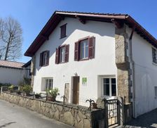 France COTE BASQUE SAINT-PEE-SUR-NIVELLE vacation rental compare prices direct by owner 23701732