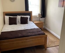 United Kingdom Scotland Dunfermline vacation rental compare prices direct by owner 24635730