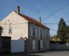 France Essonne Breux-Jouy vacation rental compare prices direct by owner 23832402