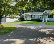 United States New York Cornwallville vacation rental compare prices direct by owner 23680355