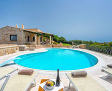 Italy Provincia di Sassari Punta Molara vacation rental compare prices direct by owner 36173751