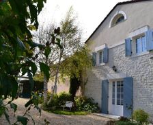 France Nouvelle-Aquitaine Saint-Genis-d'Hiersac vacation rental compare prices direct by owner 25287900