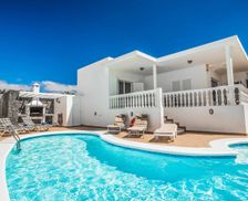 Spain  Puerto Calero vacation rental compare prices direct by owner 26541731