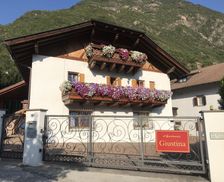 Italy Provincia autonoma di Bolzano Gargazzone vacation rental compare prices direct by owner 25287147