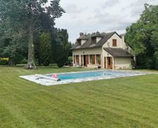 France Yonne Saint-Sauveur-en-Puisaye vacation rental compare prices direct by owner 26722931