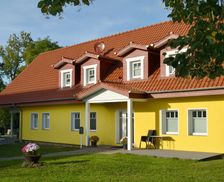 Germany MV Klein Upahl vacation rental compare prices direct by owner 15485925