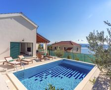 Croatia  Orij vacation rental compare prices direct by owner 24099620