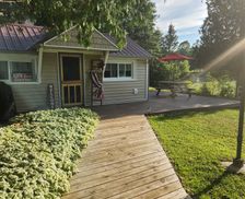 United States Michigan Cornell vacation rental compare prices direct by owner 33373911