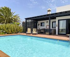 Spain  Playa Blanca vacation rental compare prices direct by owner 24289686