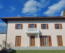 Italy Provincia di Cuneo Govone vacation rental compare prices direct by owner 33320814