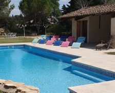 France Bouches-du-Rhône Saint-Cannat vacation rental compare prices direct by owner 33008338