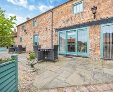 United Kingdom  Holton-Le-Clay, near Cleethorpes vacation rental compare prices direct by owner 34937121