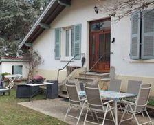 France Loire Valfleury vacation rental compare prices direct by owner 34772060