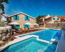 Croatia Split-Dalmatia County Gornji Prolozac vacation rental compare prices direct by owner 19220672