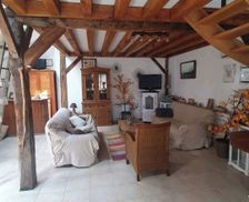 France Oise Auteuil vacation rental compare prices direct by owner 34771817