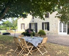 France Gironde Sainte-Radegonde vacation rental compare prices direct by owner 34773131