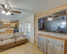 United States Texas Elgin vacation rental compare prices direct by owner 32287598