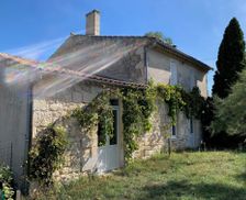 France Gironde Jau-Dignac-et-Loirac vacation rental compare prices direct by owner 25309002