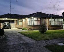 Australia VIC Wendouree vacation rental compare prices direct by owner 25028043