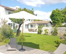 France Charente-Maritime SURGERES vacation rental compare prices direct by owner 25203163