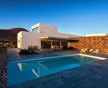 Spain Las Palmas LAJARES - LA OLIVA - FUERTEVENTURA vacation rental compare prices direct by owner 33334921