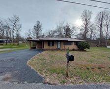 United States Tennessee Sparta vacation rental compare prices direct by owner 33256587