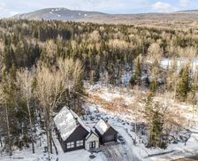 Canada Quebec Saint-Ferréol-les-Neiges vacation rental compare prices direct by owner 36104387