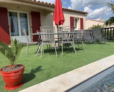 France Gard Allègre-les-Fumades vacation rental compare prices direct by owner 33380582