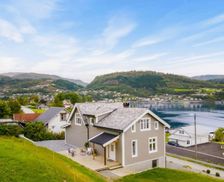 Norway Vestland Øystese vacation rental compare prices direct by owner 33342771