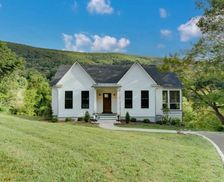 United States Virginia Hot Springs vacation rental compare prices direct by owner 33300844