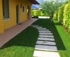 Italy Lombardy Manerba del Garda vacation rental compare prices direct by owner 14389840