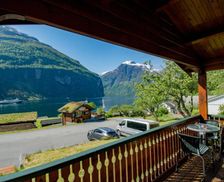 Norway Møre og Romsdal Geiranger vacation rental compare prices direct by owner 12987989