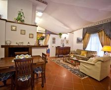 Italy Tuscany Cenaia vacation rental compare prices direct by owner 18500932