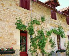 France Aquitaine Hautefort vacation rental compare prices direct by owner 16093442