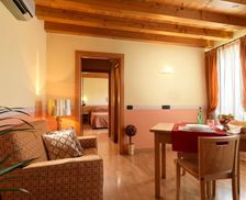 Italy Veneto Camposampiero vacation rental compare prices direct by owner 16118275