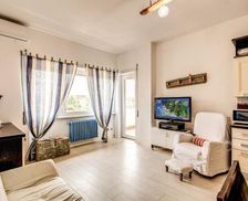 Italy Lazio Lido di Ostia vacation rental compare prices direct by owner 4255562