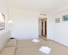 Spain Majorca Calas de Mallorca vacation rental compare prices direct by owner 13797068