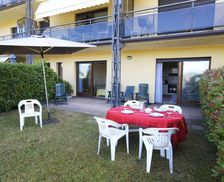 Italy Lombardy Luino vacation rental compare prices direct by owner 6597491