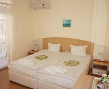 Bulgaria Burgas Province Primorsko vacation rental compare prices direct by owner 17627349