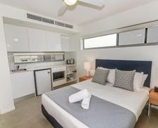 Australia Queensland Kawana Waters vacation rental compare prices direct by owner 16420402