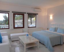 Greece Thasos Koinyra vacation rental compare prices direct by owner 19381620