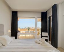 Spain Andalucía Sotogrande vacation rental compare prices direct by owner 14597518