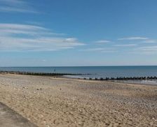 United Kingdom East Riding of Yorkshire Hornsea vacation rental compare prices direct by owner 14153843