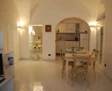 Italy Apulia Cisternino vacation rental compare prices direct by owner 14527602