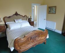 Ireland Leitrim Carrick on Shannon vacation rental compare prices direct by owner 13684086