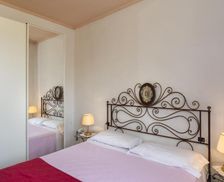 Italy Tuscany Marina di Pietrasanta vacation rental compare prices direct by owner 15875170