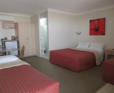 Australia Queensland Nambour vacation rental compare prices direct by owner 14346961