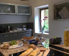 France Provence-Alpes-Côte d'Azur Noves vacation rental compare prices direct by owner 13736397