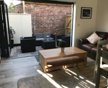 United Kingdom Cheshire Congleton vacation rental compare prices direct by owner 12807677