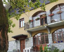Italy Lombardy Magreglio vacation rental compare prices direct by owner 13119379